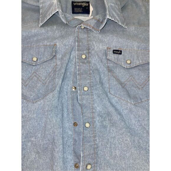 Vintage Wrangler Men’s (17) Blue Denim Pearl Snap Button Down Western Shirt A9 - Picture 3 of 6